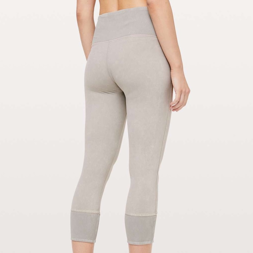 Lululemon Wunder Under Ribbed Fabric Crop 23”